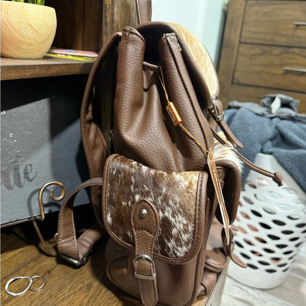 Wrangler Leather Backpack - Picture 13 of 14